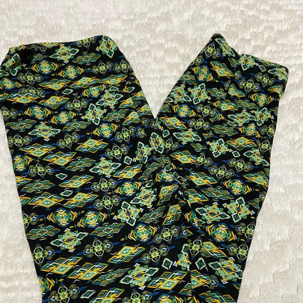 LuLARoe St Patrick’s Day 🍀 Leggings